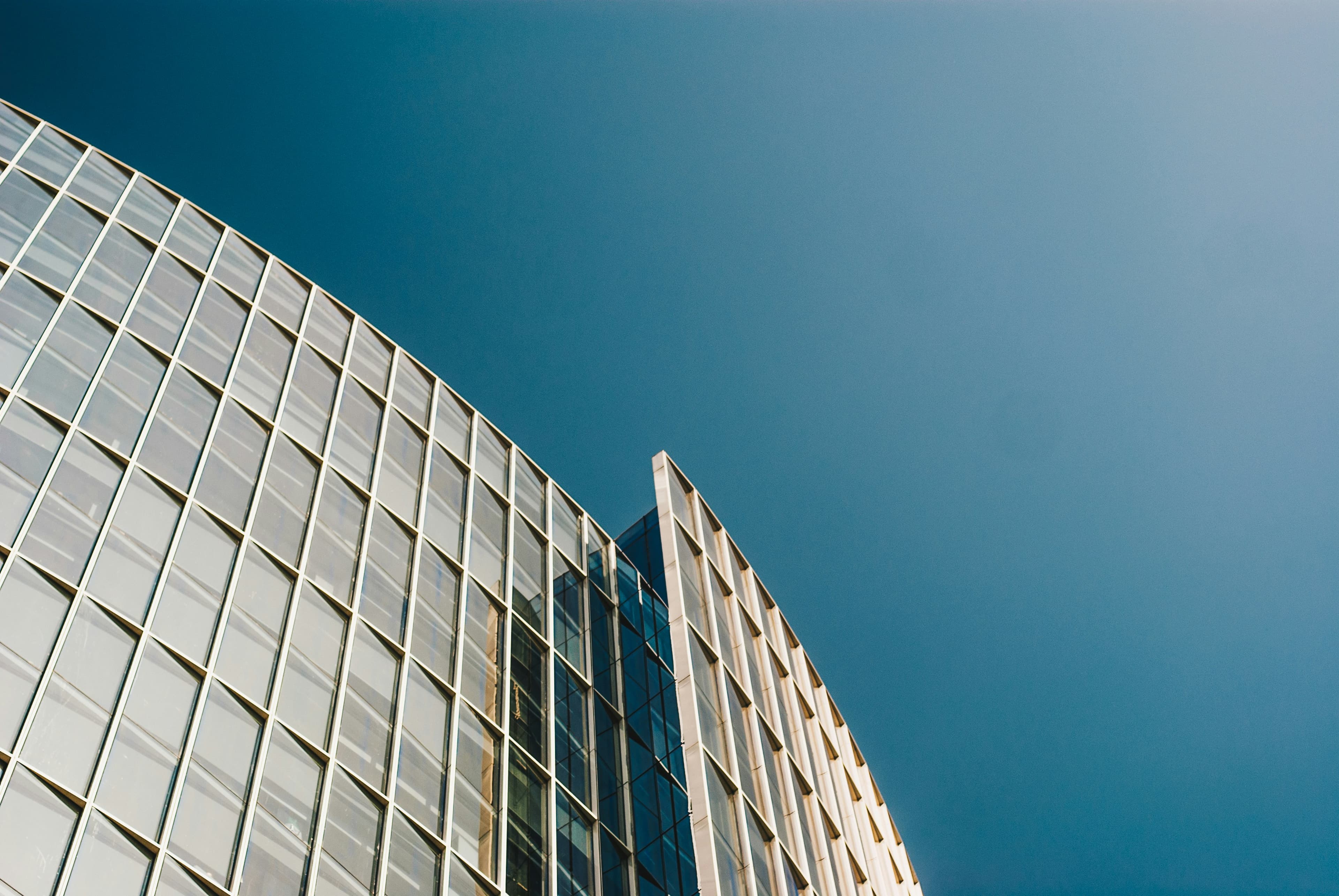 Reestruturação Empresarial: Como a Advocacia Transforma Desafios em Oportunidades Sustentáveis