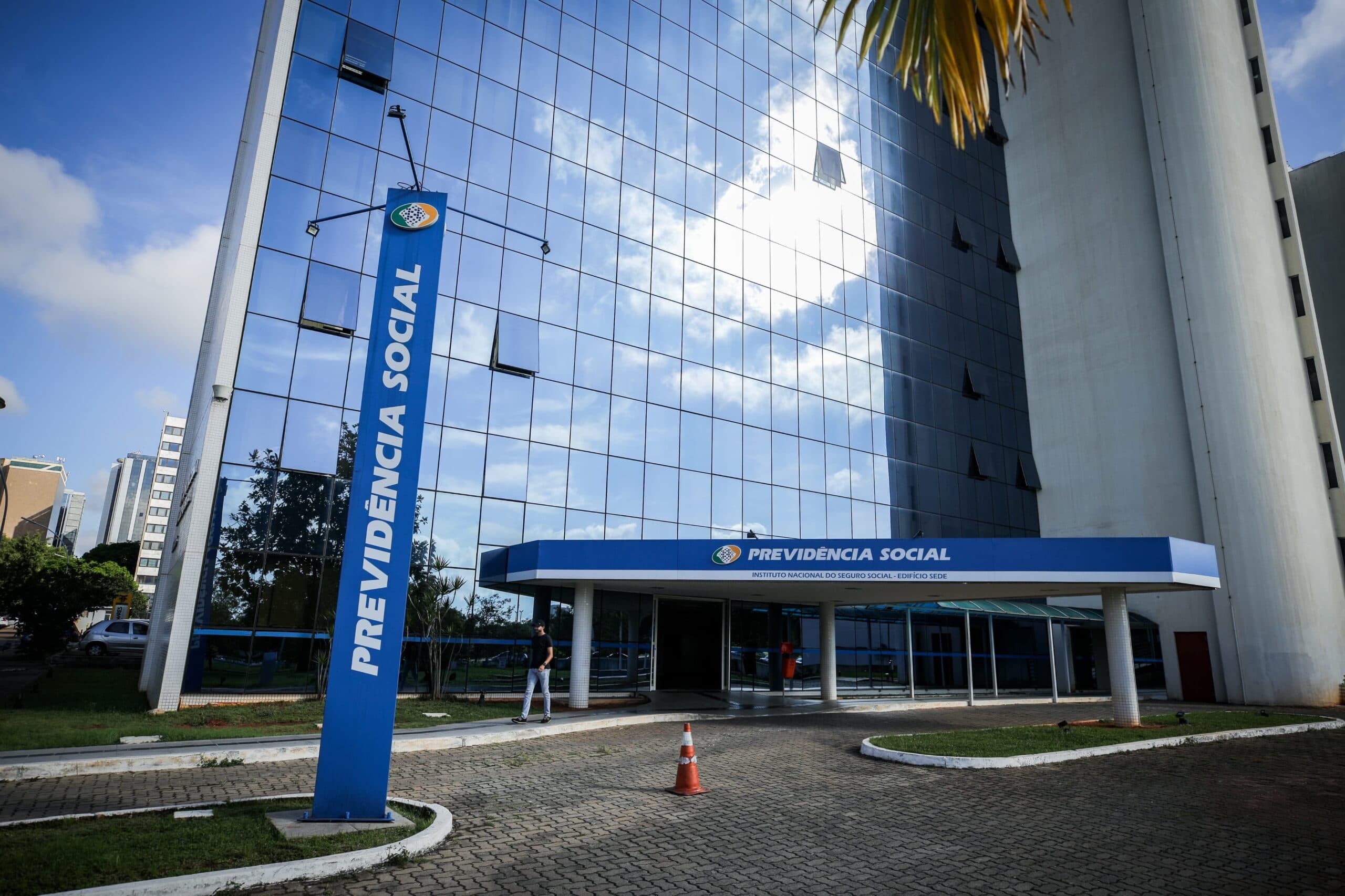A ampliação da fila de espera do INSS e seus impactos na concessão do Benefício de Prestação Continuada